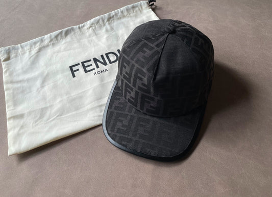 Casquette fendi